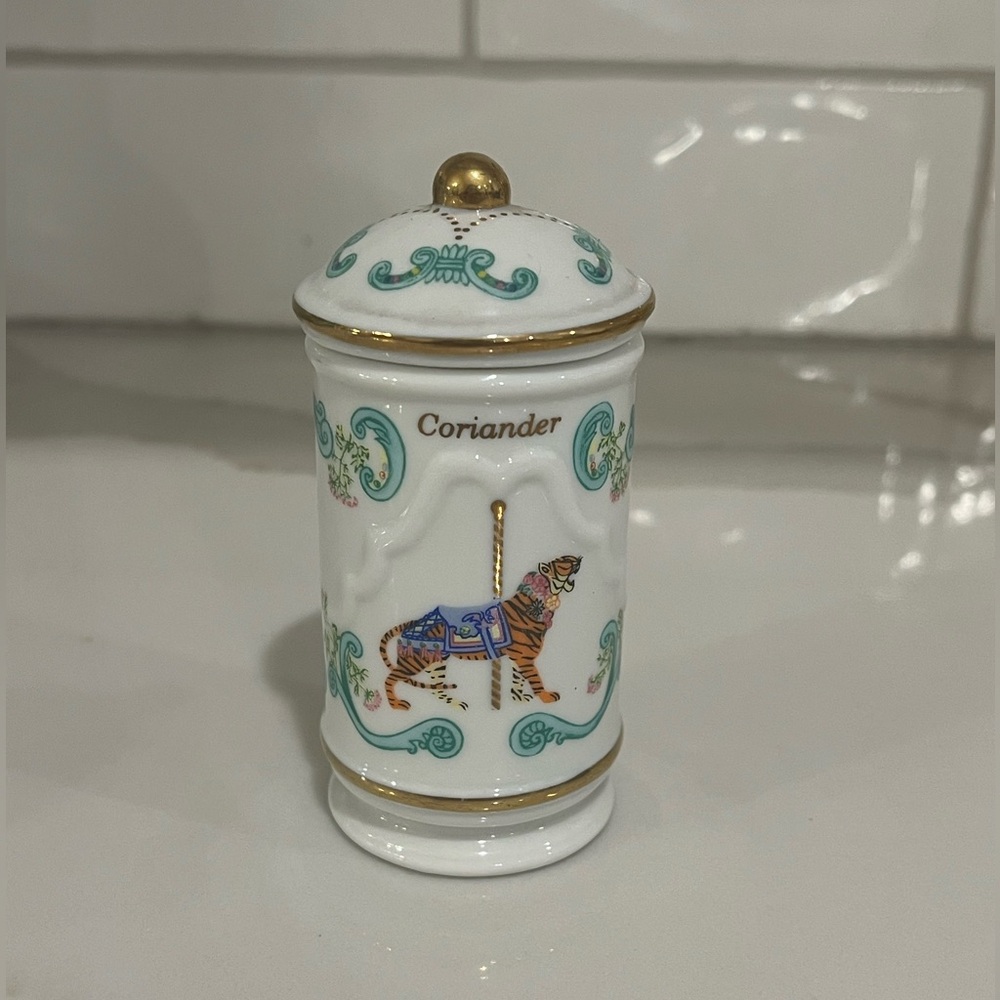 1993 Lenox The Spice Carousel Coriander Spice Jar